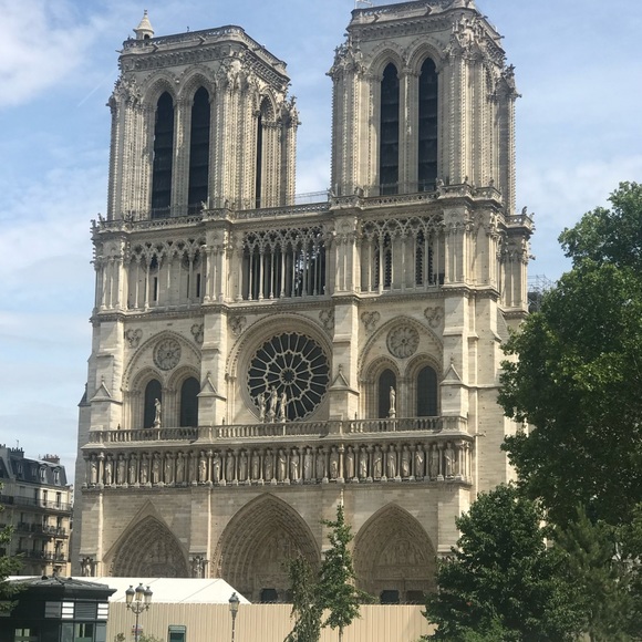 Meet your Posher, Beatrice - Picture 10 of 13